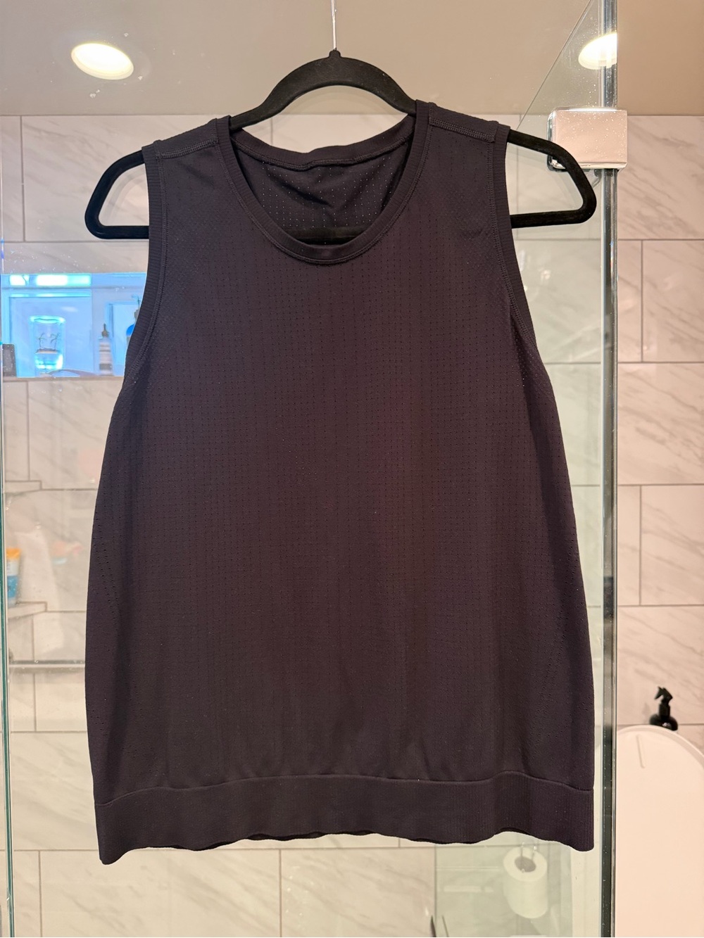 Athleta Classic Women's Sleeveless Tank Top - Black